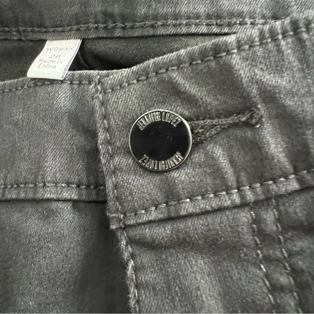 Jennifer Lopez Black Skinny Jeans - Mid Rise - 20W - Picture 10 of 10